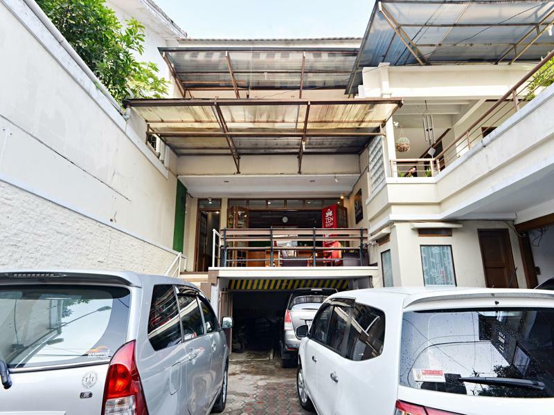 Zen Surya Sumantri Pasteur Hotel 2*